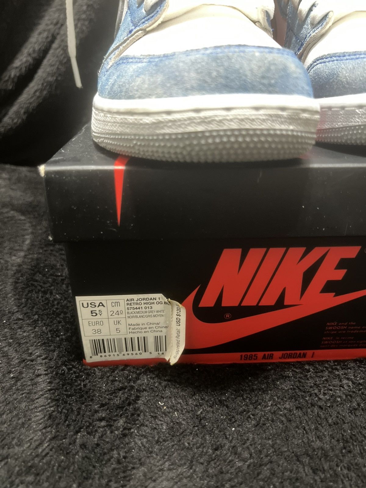 Jordan Brand × Nike Air Jordan 1 Retro High OG 'Hyper Royal' Size US 5.5 / EU 38 - 11 Thumbnail