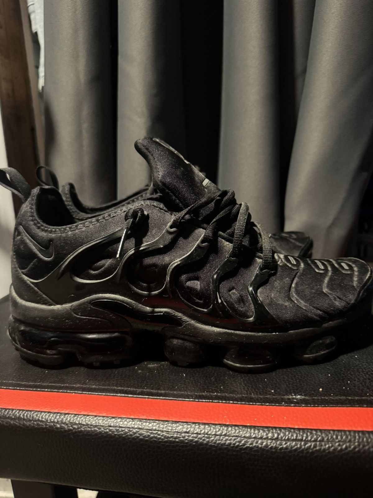 Nike Nike Vapor Max Black Size US 9.5 / EU 42-43 - 2 Thumbnail