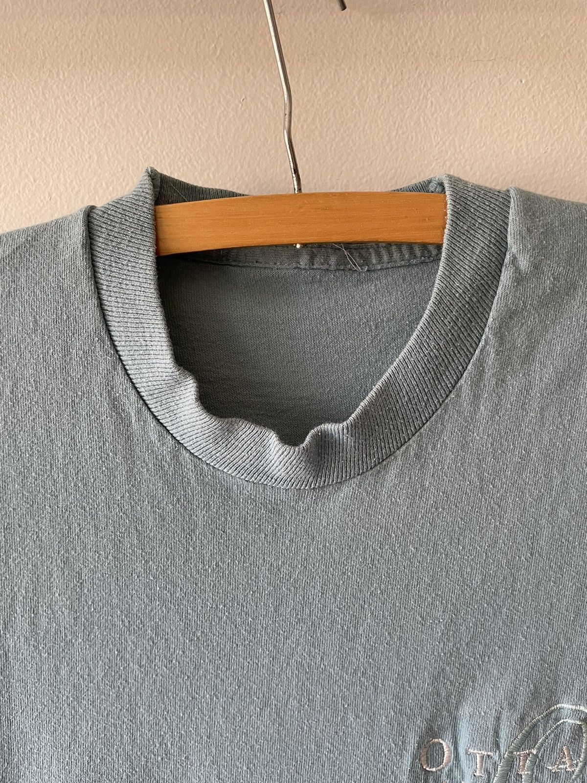 Vintage Vintage 90s Ottawa Canada Embroidered tee Size US M / EU 48-50 / 2 - 3 Thumbnail