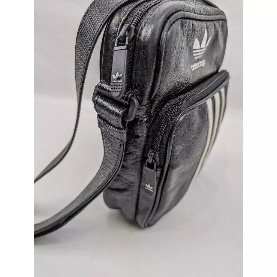 Adidas × Balenciaga o1rshd1 Size:OS / Messenger Crossbody Bag in Black/White Size ONE SIZE - 9 Thumbnail