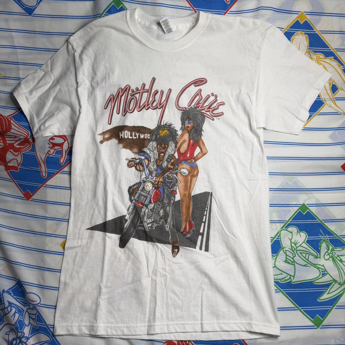 Other Motley Crue 1988 tour tee modern medium Size US M / EU 48-50 / 2 - 1 Thumbnail