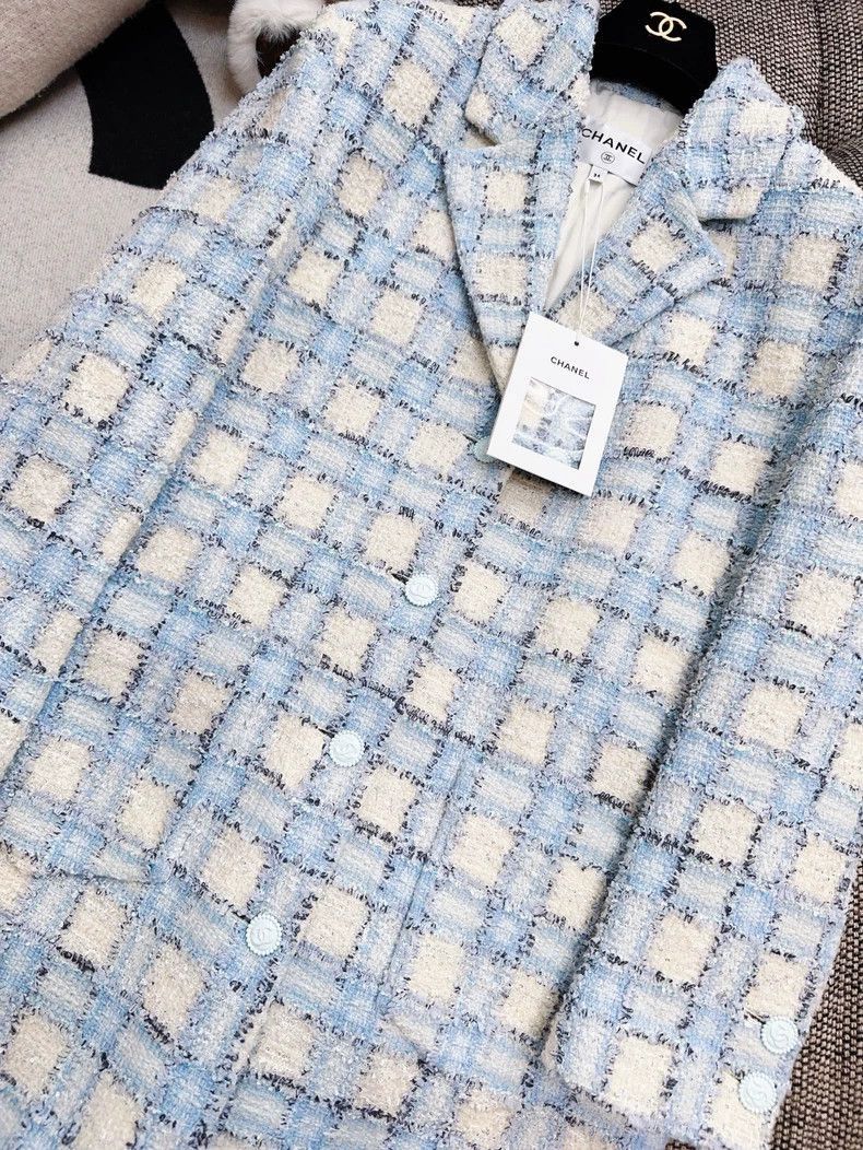 Chanel Chanel Blue White Tweed Sequin Jacket Size M / US 6-8 / IT 42-44 - 4 Thumbnail