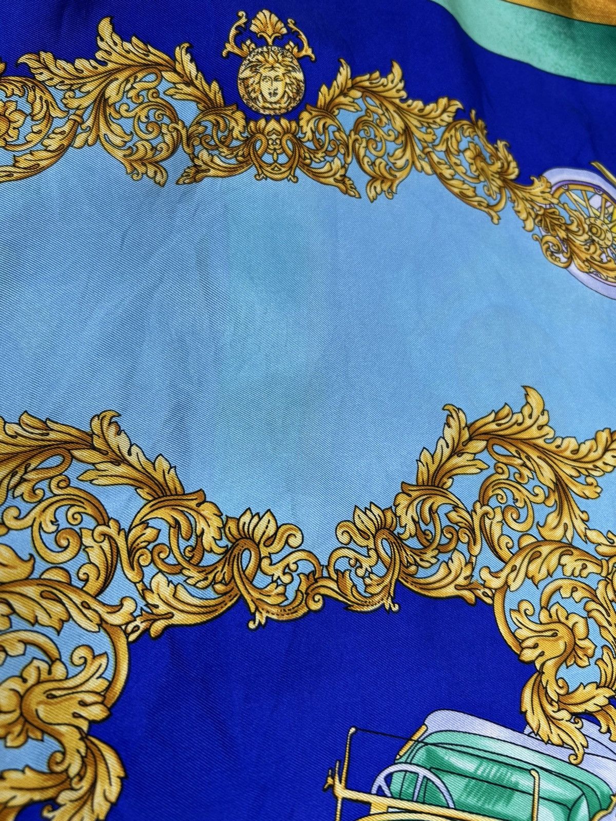 Versace Vintage Versace Sport Silk Venetian Shirt Size US L / EU 52-54 / 3 - 14 Thumbnail