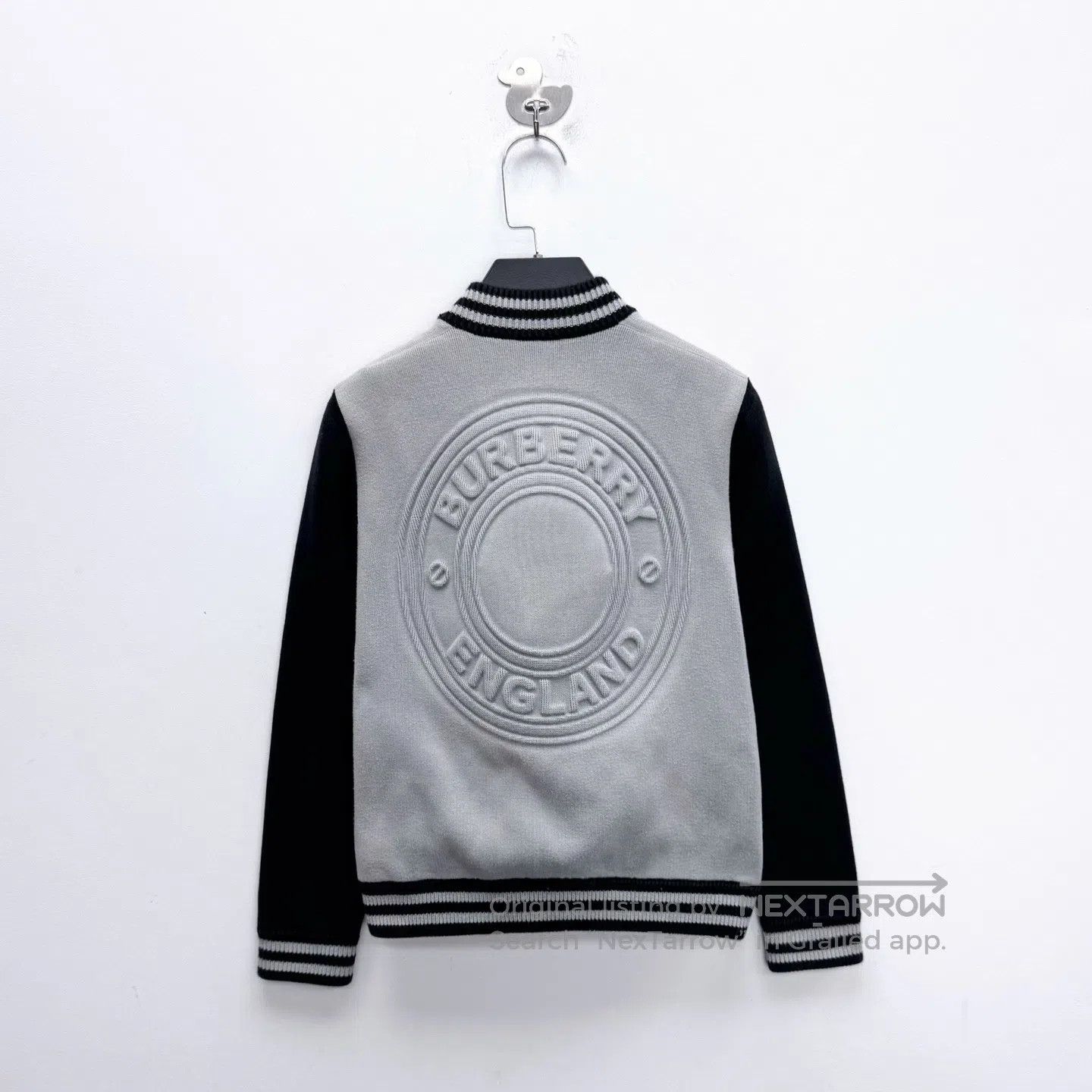 Burberry Burberry size 10Y Front and Back Circle Logo Pressed Patte Size US S / EU 44-46 / 1 - 2 Thumbnail
