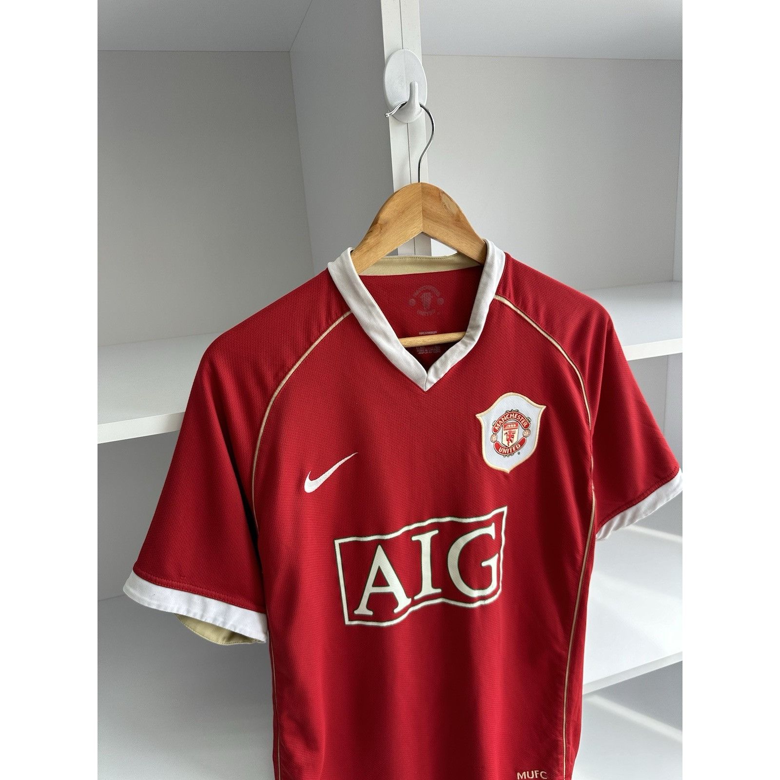 Nike MANCHESTER UNITED 2006 2007 HOME FOOTBALL SHIRT SOCCER Size US M / EU 48-50 / 2 - 6 Thumbnail