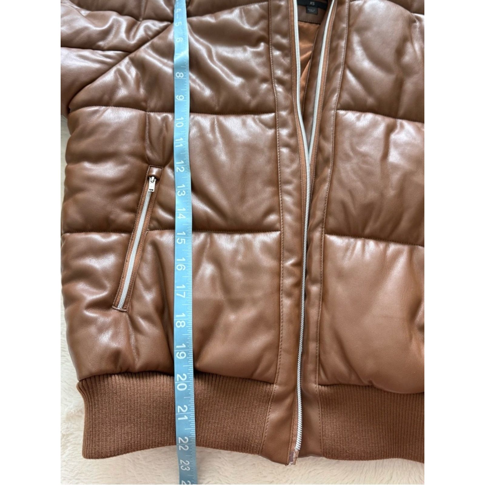 ALO Yoga Faux Leather Puffer Jacket Cinnamon Powder size XS
