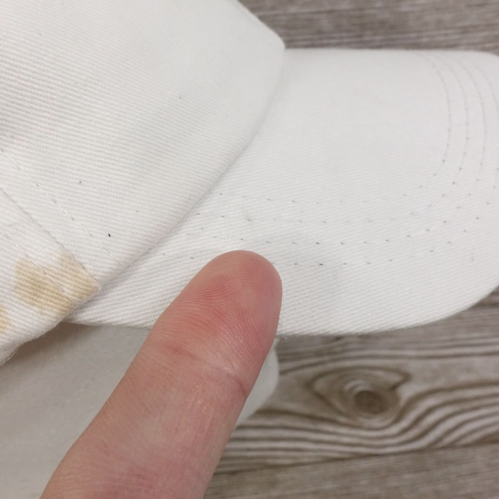 Southern Tide SOUTHERN TIDE FISH LOGO WHITE BASEBALL CAP STRAPBACK DAD CAP STAINED Unisex One Size Size ONE SIZE - 7 Thumbnail