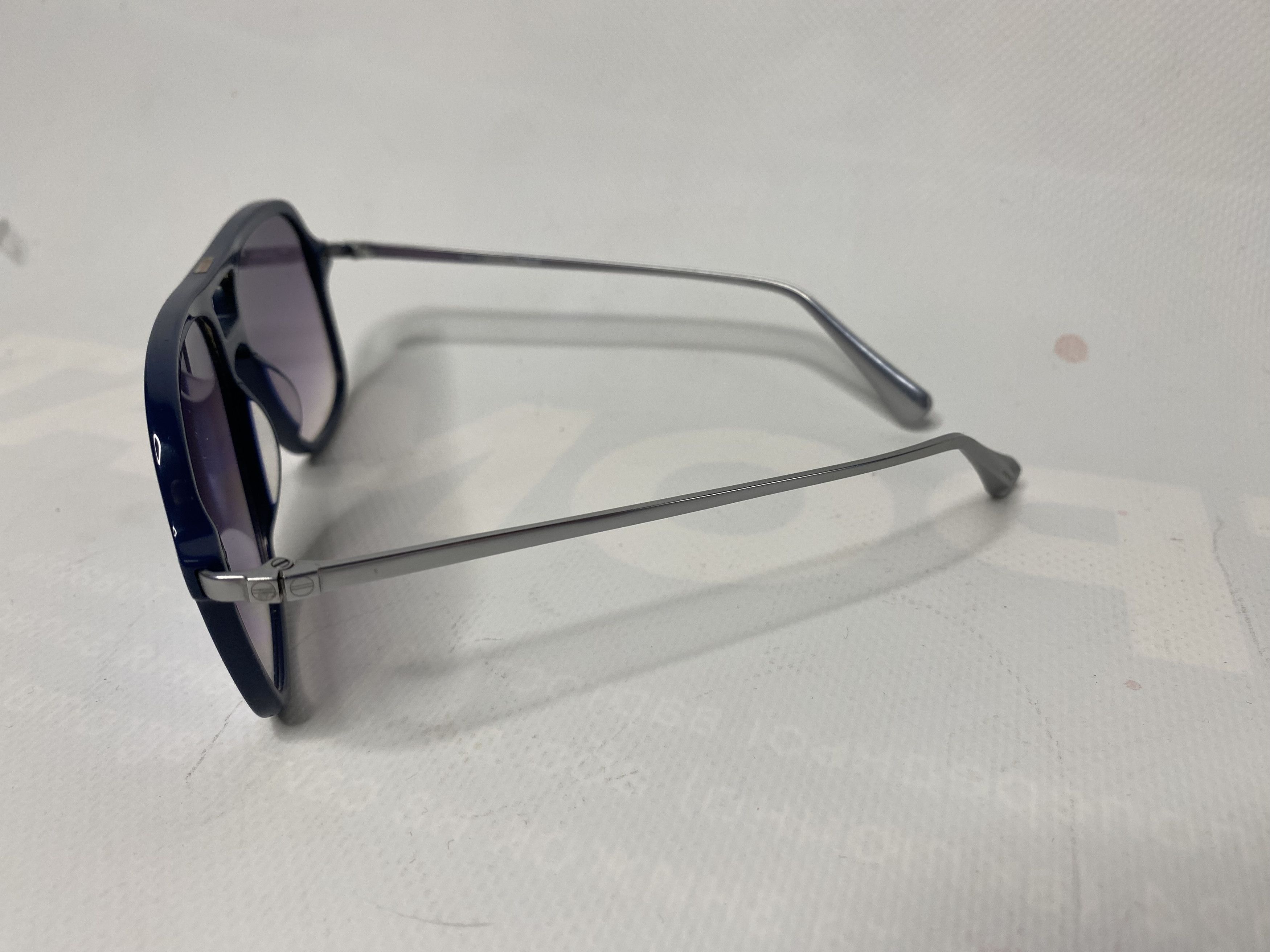 Other BORBONESE SUNGLASSES BES921 COL.01 AUTHENTIC ITALY FRAME Size ONE SIZE - 3 Thumbnail
