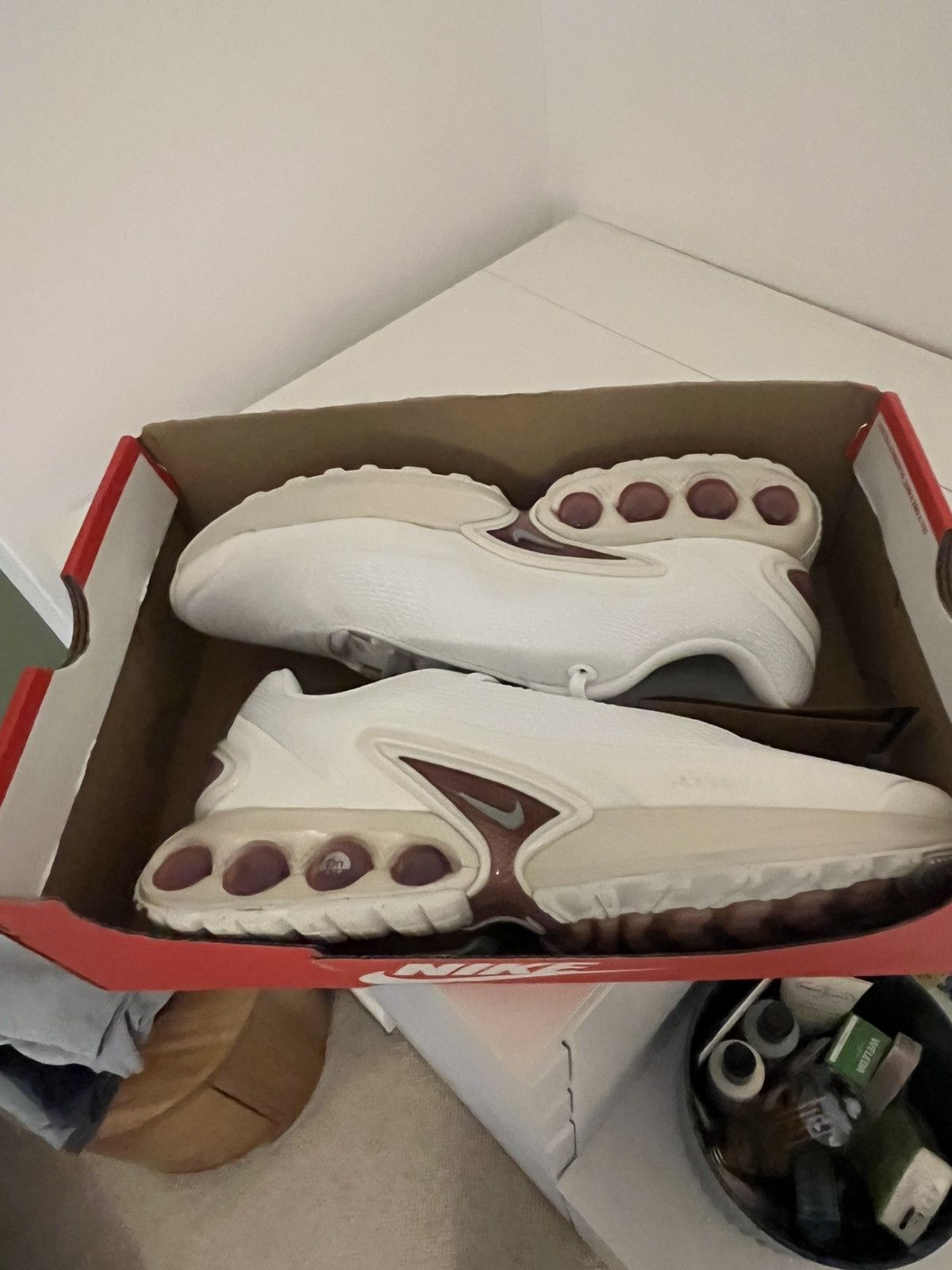 Nike Nike air max white DNs Size US 7.5 / EU 40-41 - 3 Thumbnail