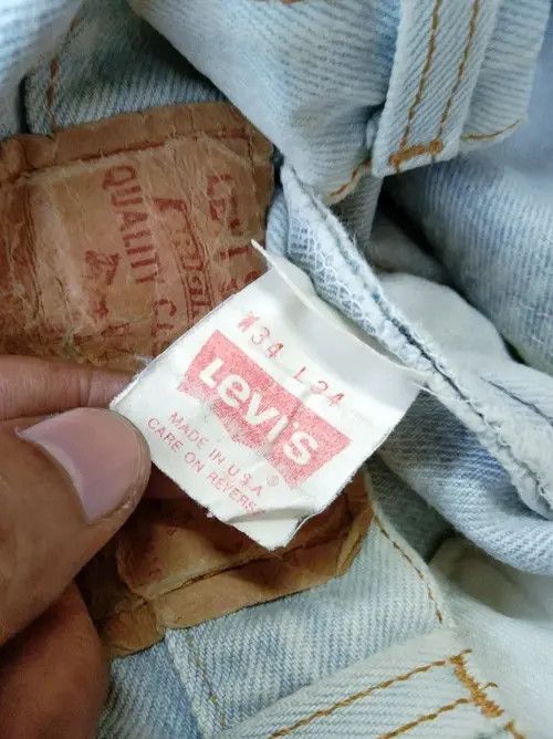 Levi's × Vintage 80s Vintage Levis 501 Made In USA Sun Faded Distressed Jeans Size US 33 - 11 Thumbnail