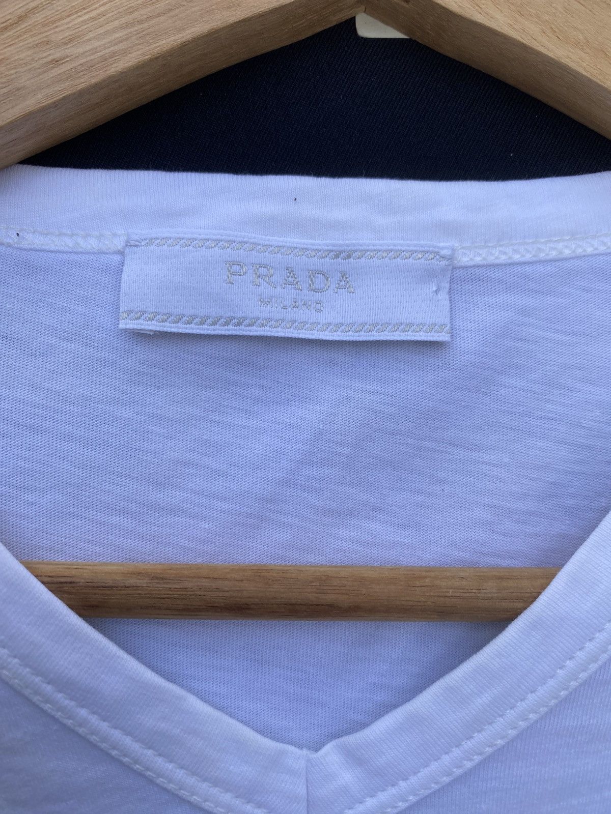 Prada Rare PRADA Man V Neck Tshirt Size US S / EU 44-46 / 1 - 10 Thumbnail