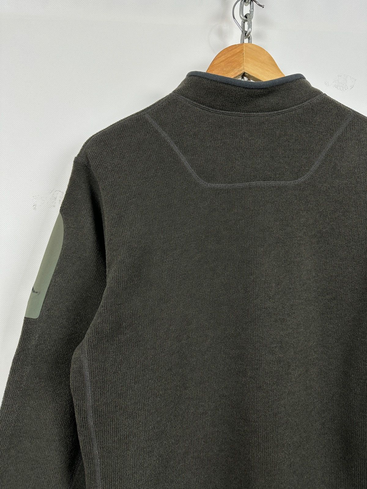 Arc'teryx Vintage Arcteryx Khaki Polartec Fleece Jacket Size US M / EU 48-50 / 2 - 17 Thumbnail
