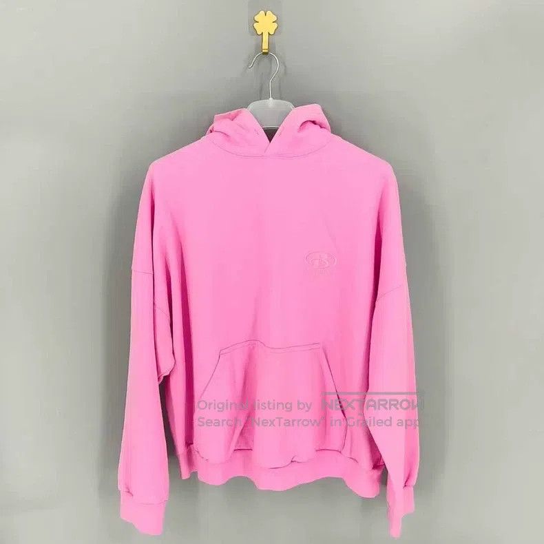 Balenciaga Balenciaga Pink Embroidered Logo Sweatshirt Size US L / EU 52-54 / 3 - 1 Thumbnail