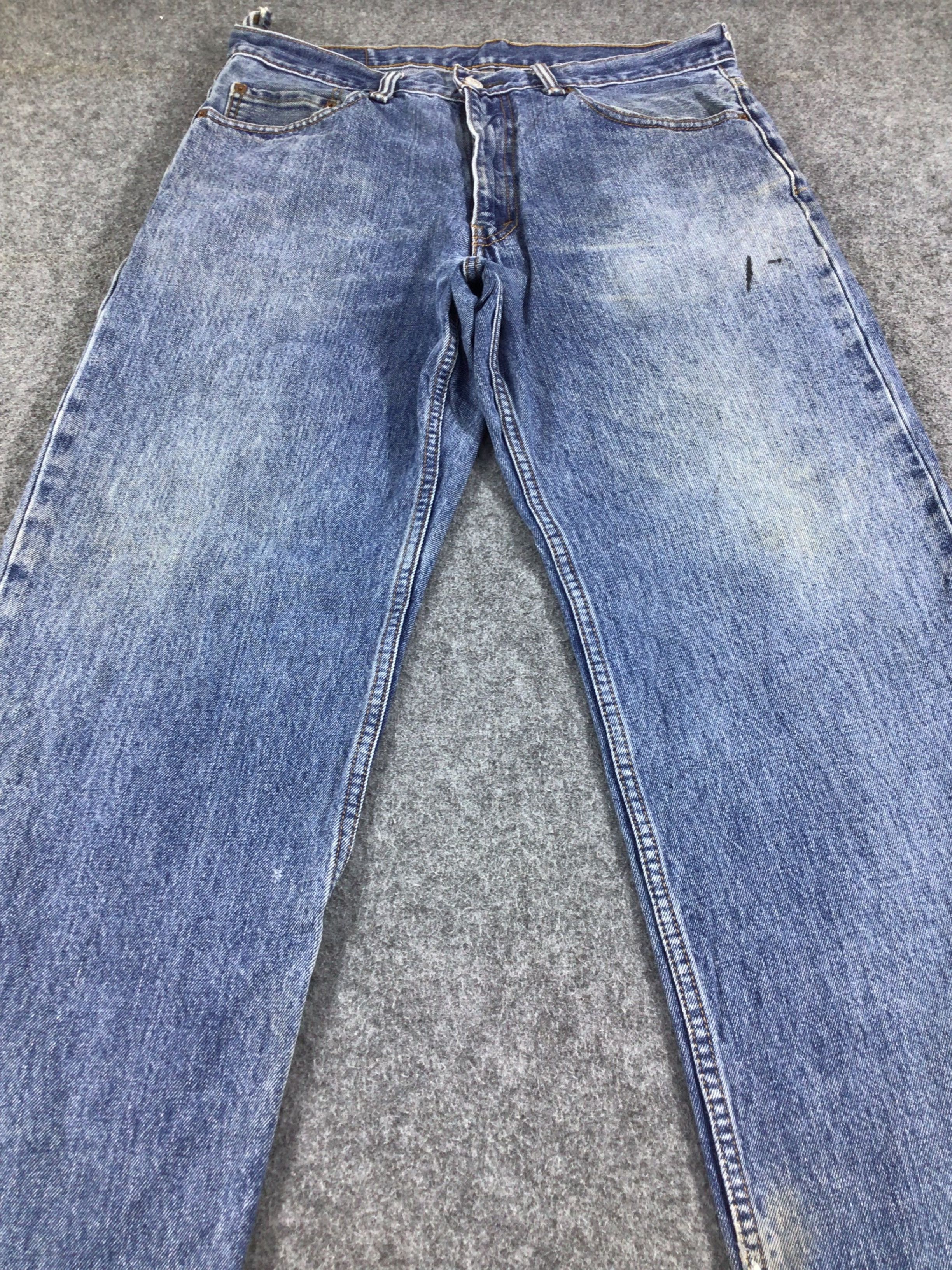 Levi's Vintage Levis 550 Jeans Faded Blue Wash Denim KJ285 Size US 34 / EU 50 - 3 Thumbnail