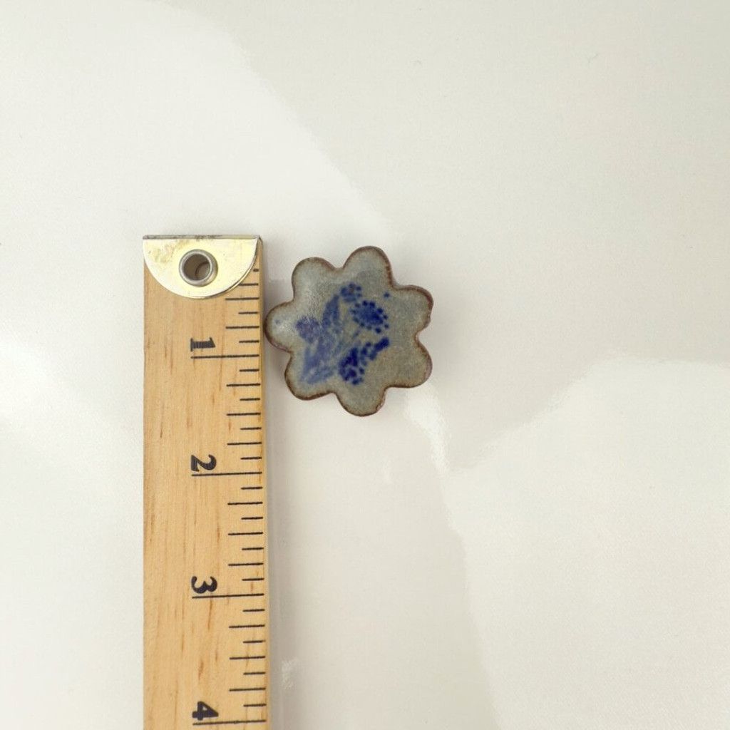 Vintage Cottagecore Brooch Enamel Earthenware Terracota Flower Pin Size ONE SIZE - 4 Thumbnail