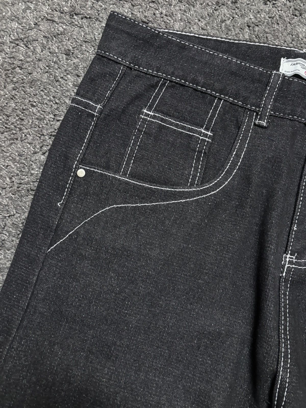 Jean × Vintage Vintage rare tribal medieval blazon sword black baggy jeans Size US 33 - 16 Thumbnail