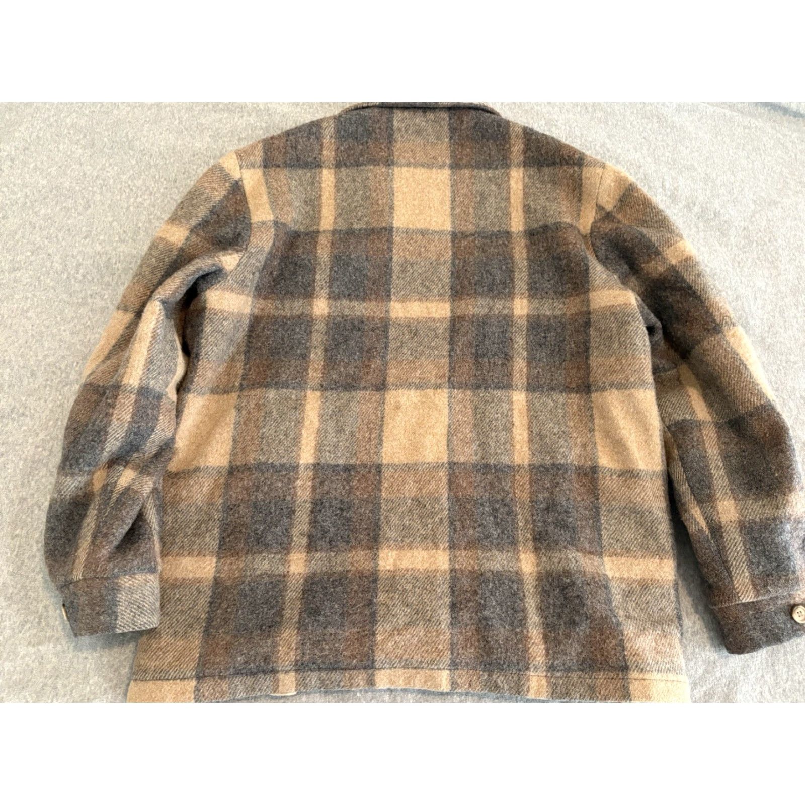 Vintage VINTAGE Woolrich Jacket Mens Large Brown Plaid Buffalo Hunting Wool/Nylon USA 29.5" 24" Pit to Pit Size US L / EU 52-54 / 3 - 8 Thumbnail