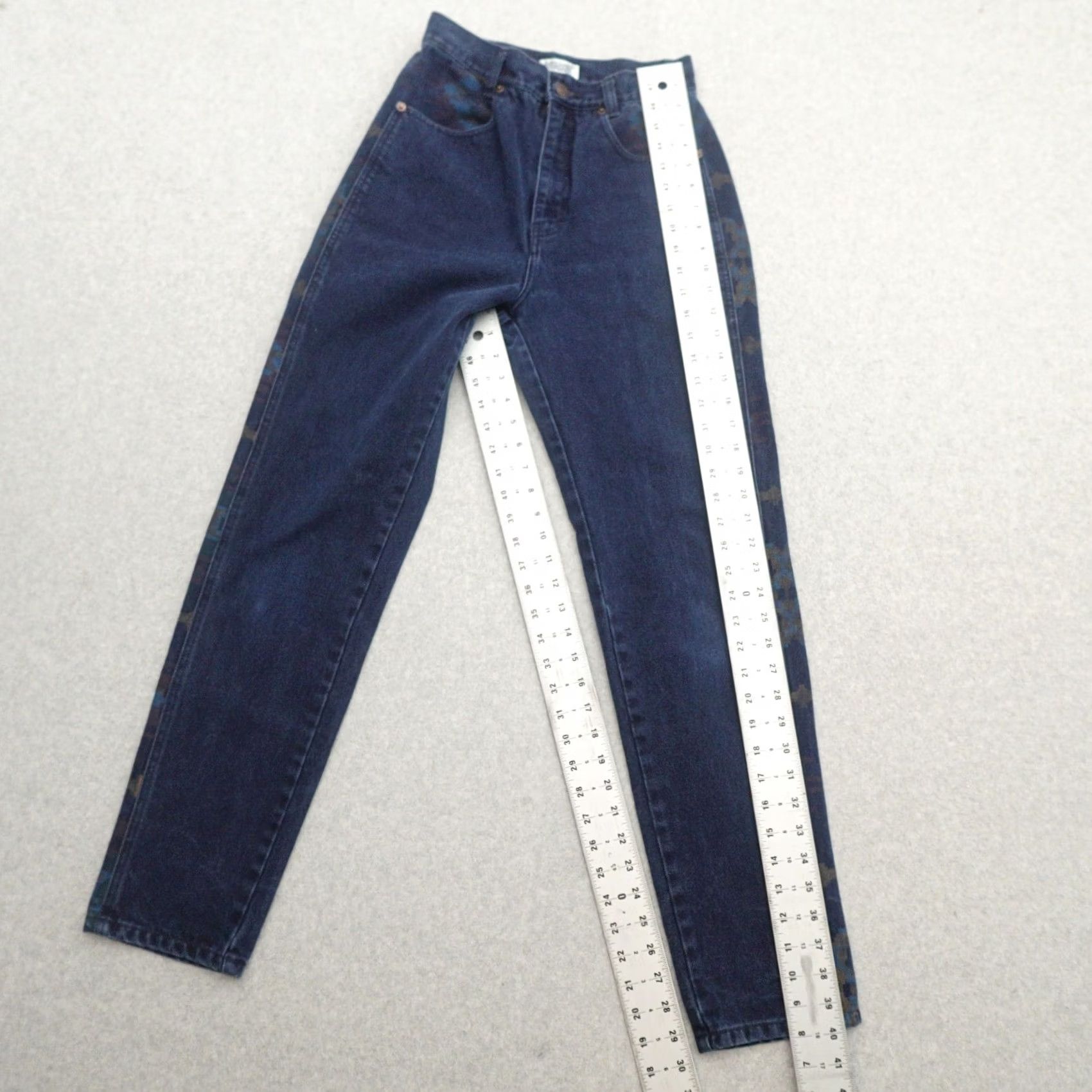 Jordache VINTAGE Jordache Womens Jeans 7 (7x29) Side Seam Camouflage Print Tapered Size 28" / US 6 / IT 42 - 4 Thumbnail