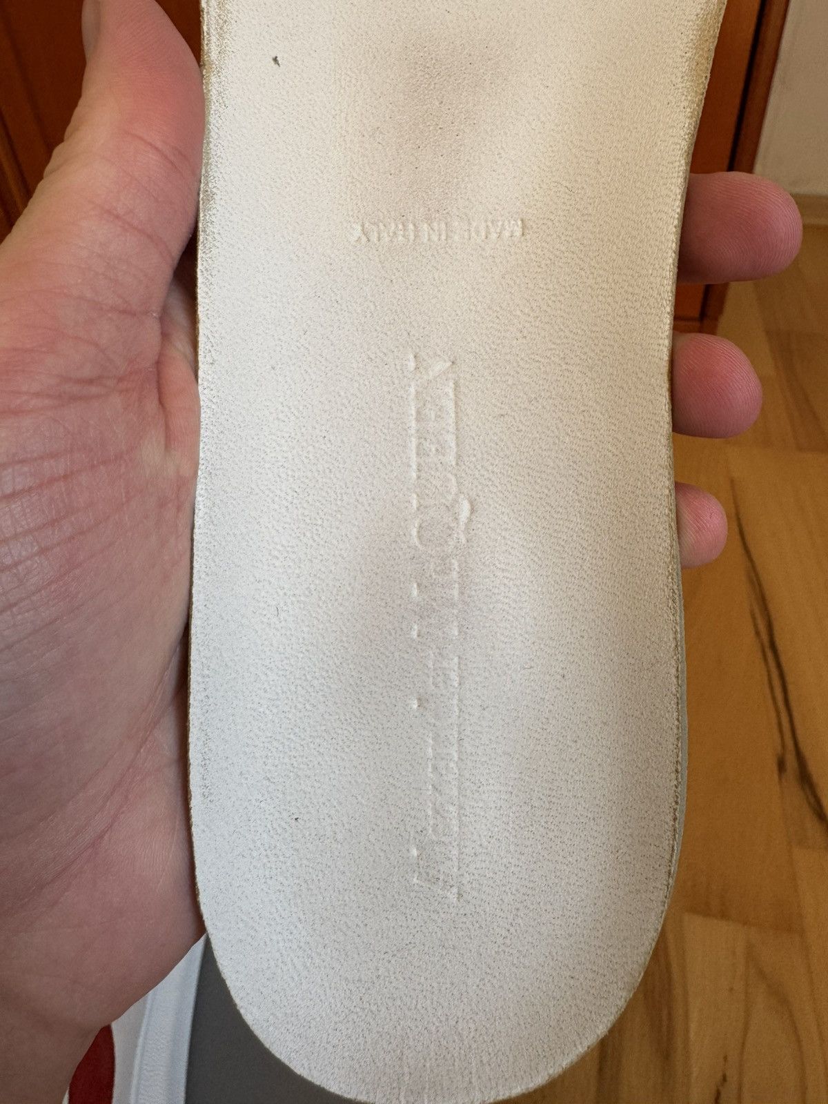 Alexander McQueen Alexander McQueen Oversize White Red Heel Suede Size US 9 / EU 42 - 16 Thumbnail