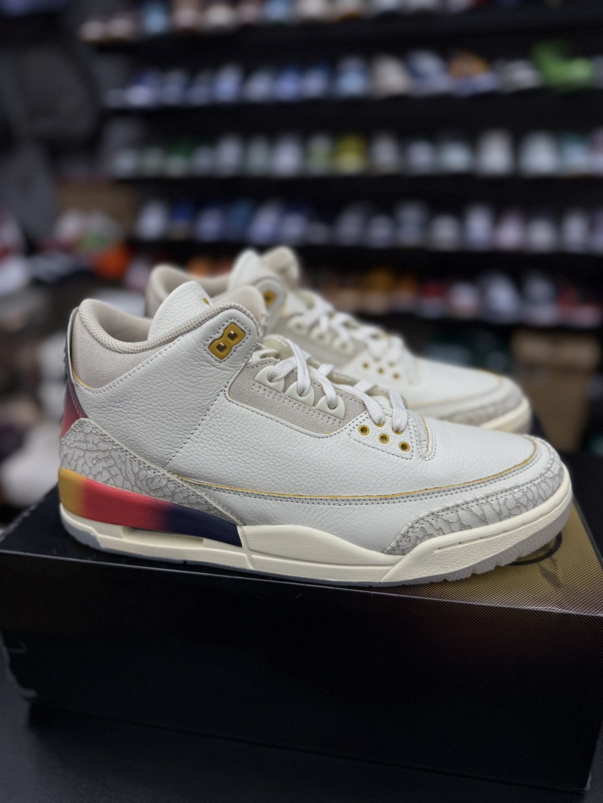 Jordan Brand Jordan 3 J Balvin Sunset (FN0344-901) Size 10 (NEW) Size US 10 / EU 43 - 1 Thumbnail