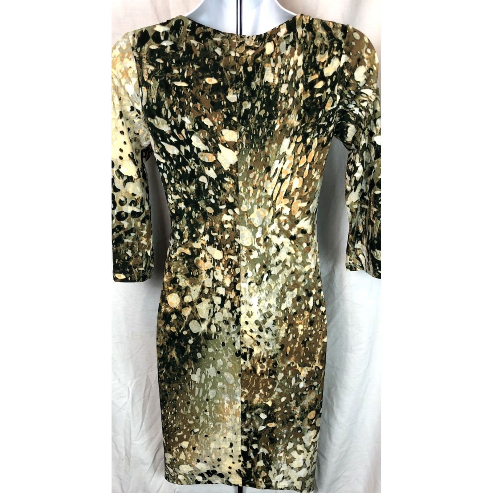 Boston Proper Boston Proper Dress Geometric Green V-Neck Knee Length Ruched Bodycon 0 Women Black? (color shown green) Size XS / US 0-2 / IT 36-38 - 4 Thumbnail