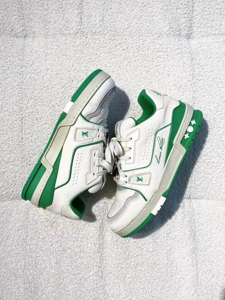 Louis Vuitton Louis Vuitton White-green shoes Size US 4 / IT 34 - 4 Thumbnail