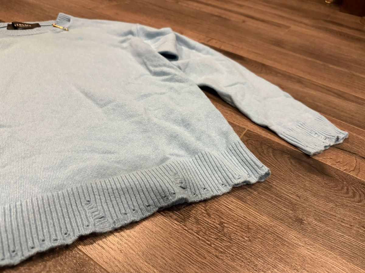Versace Blue 95% Cashmere Versace Sweater Gold Paperclip Accent! Size US S / EU 44-46 / 1 - 7 Thumbnail