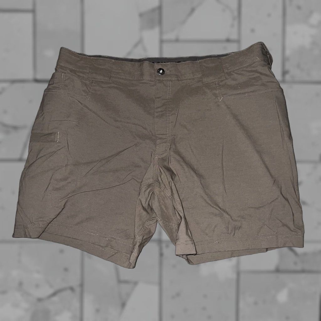 CO DULUTH TRADING CO Cargo Shorts Mens Size 40 Gray Modern Fit, Regular, Cargo Pockets, Mens Apparel Size US 40 / EU 56 - 1 Thumbnail