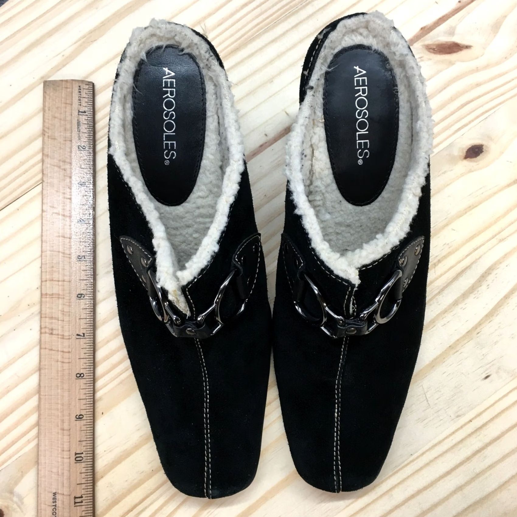 Vintage Aerosoles Sandals Womens 9.5 B Casual Slip On Lined Mules Black Suede Heels Size US 10 / IT 40 - 5 Thumbnail