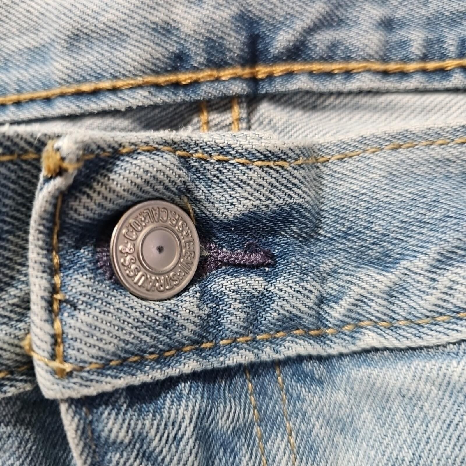 Levi's Levis 550 Jeans Mens 40x32 Blue Denim Straight Leg Lightwash Size US 40 / EU 56 - 2 Thumbnail