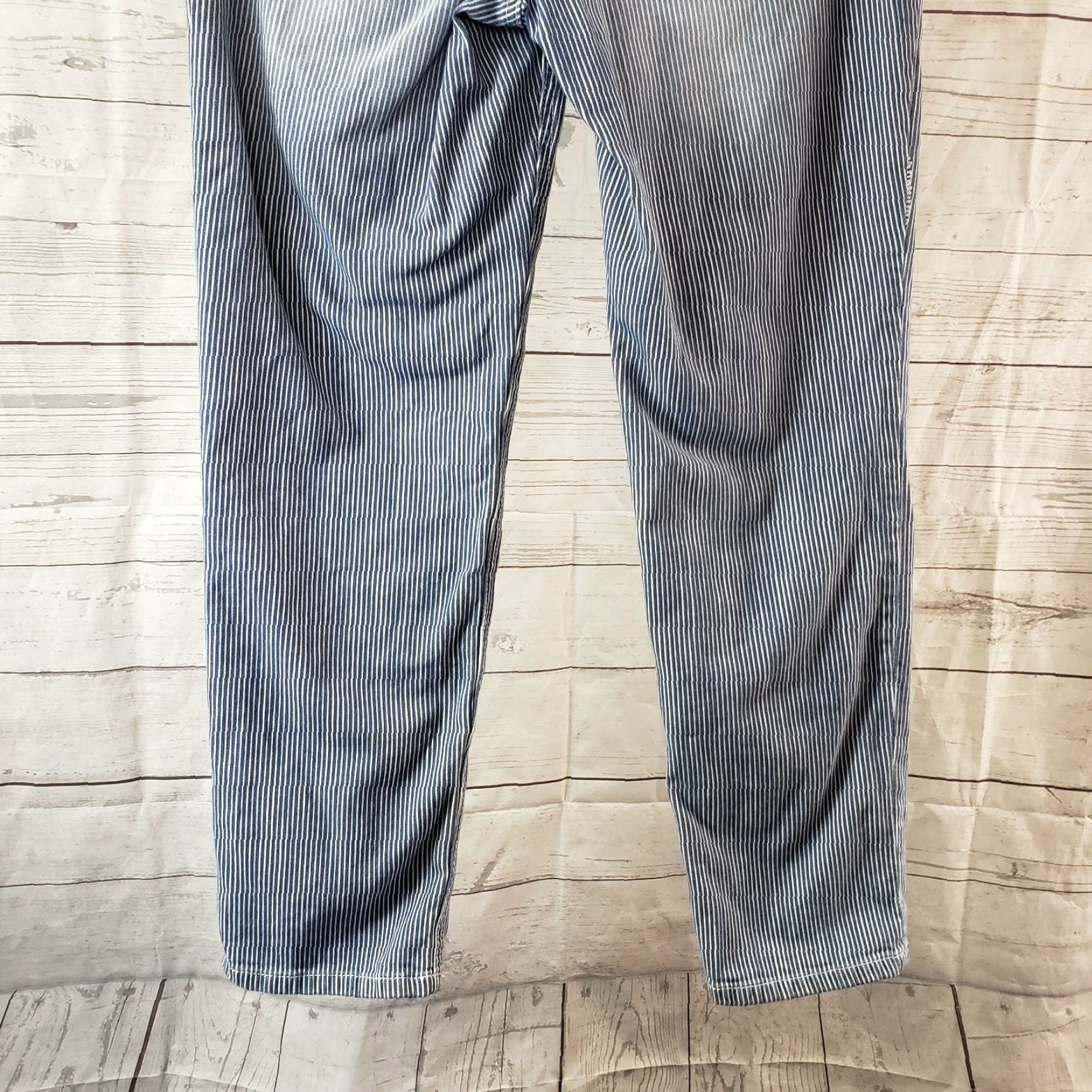 Vintage Chicos Platinum Womens Jeans Ankle 6 Blue White Striped Mid Rise Cotton Blend Size 28" / US 6 / IT 42 - 4 Thumbnail