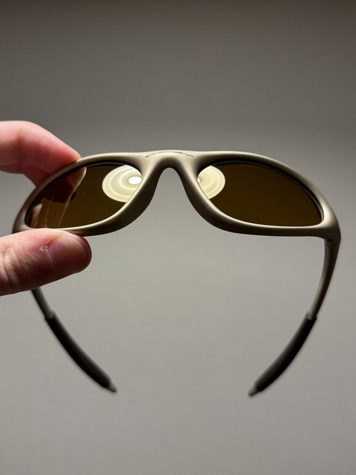 Oakley OAKLEY MINUTE Gen.2 PLATINUM FMJ SUNGLASSES Size ONE SIZE - 7 Thumbnail