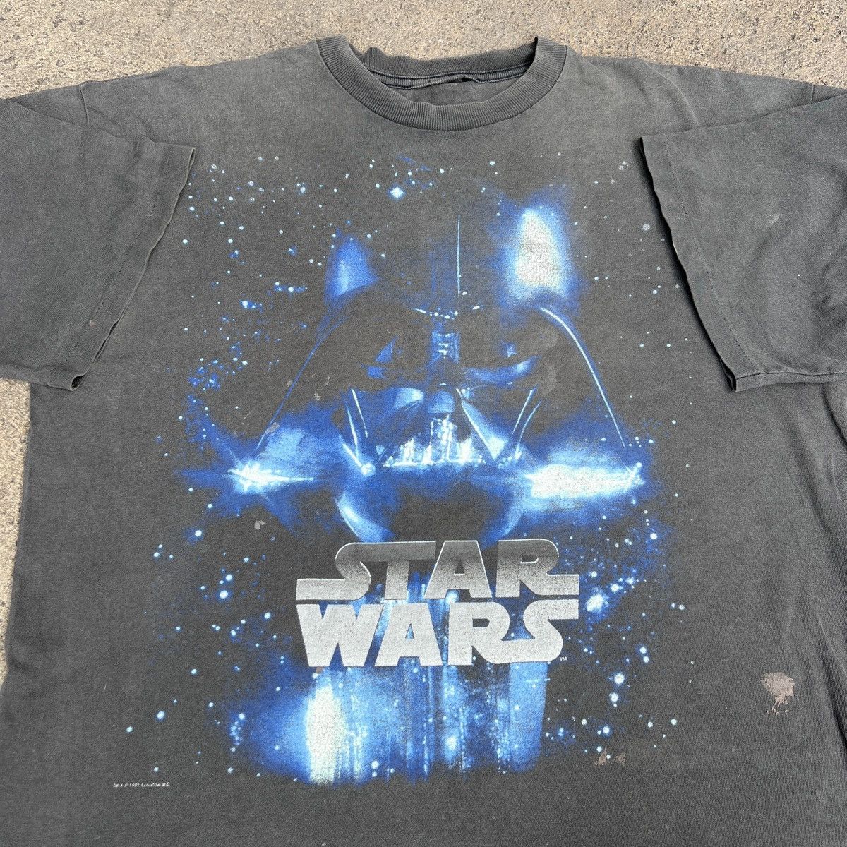 Star Wars × Vintage Vtg. 90s Star Wars Movie Darth Vader Tee Faded Thrashed Size US L / EU 52-54 / 3 - 2 Thumbnail
