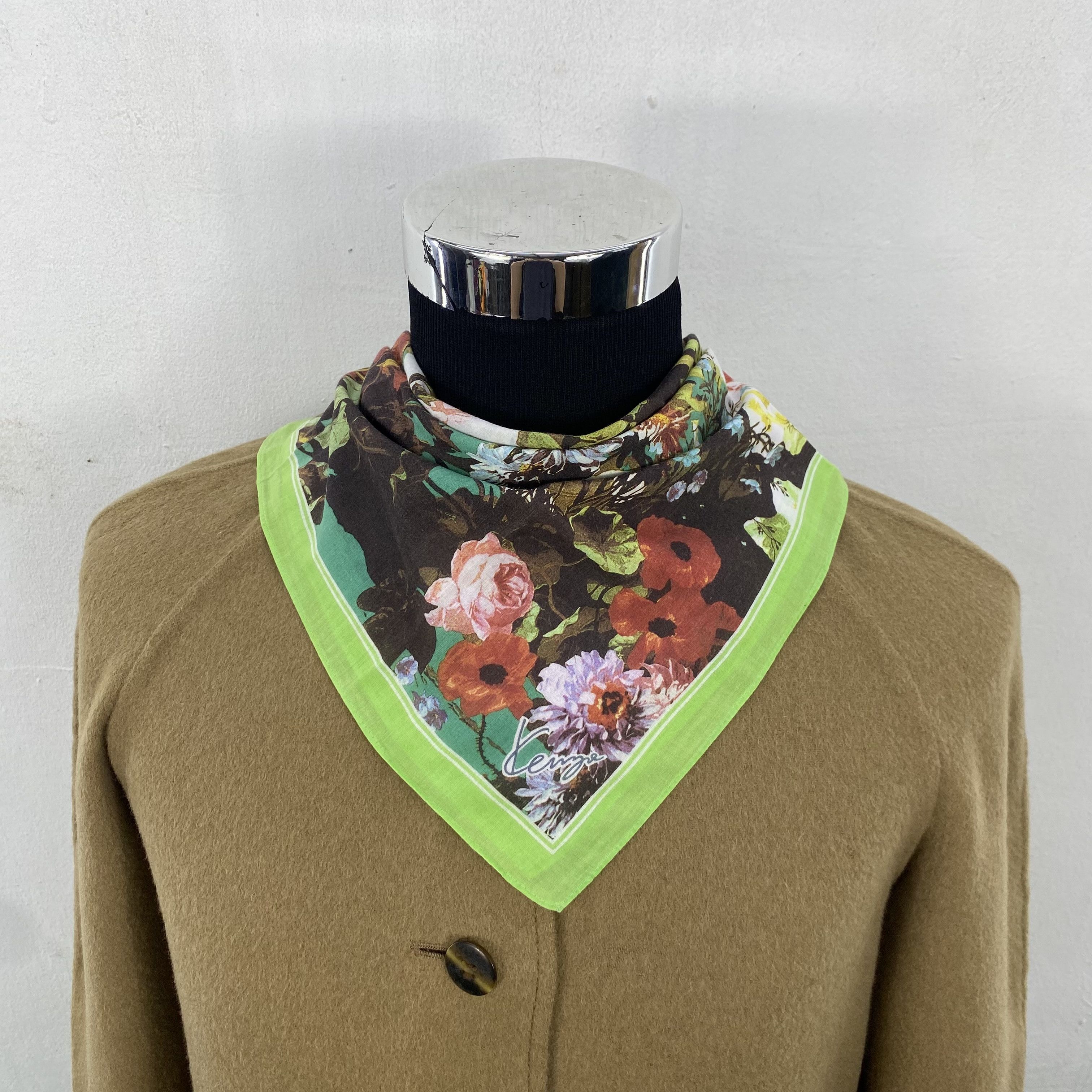Kenzo × Vintage Vintage Kenzo Handkerchief Neckerchief Bandana H272P Size ONE SIZE - 1 Thumbnail
