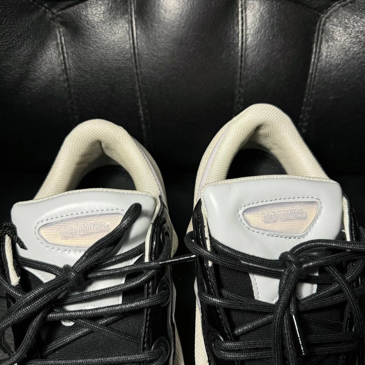 Adidas × Raf Simons adidas raf simons ozweego white Size US 9 / EU 42 - 8 Thumbnail