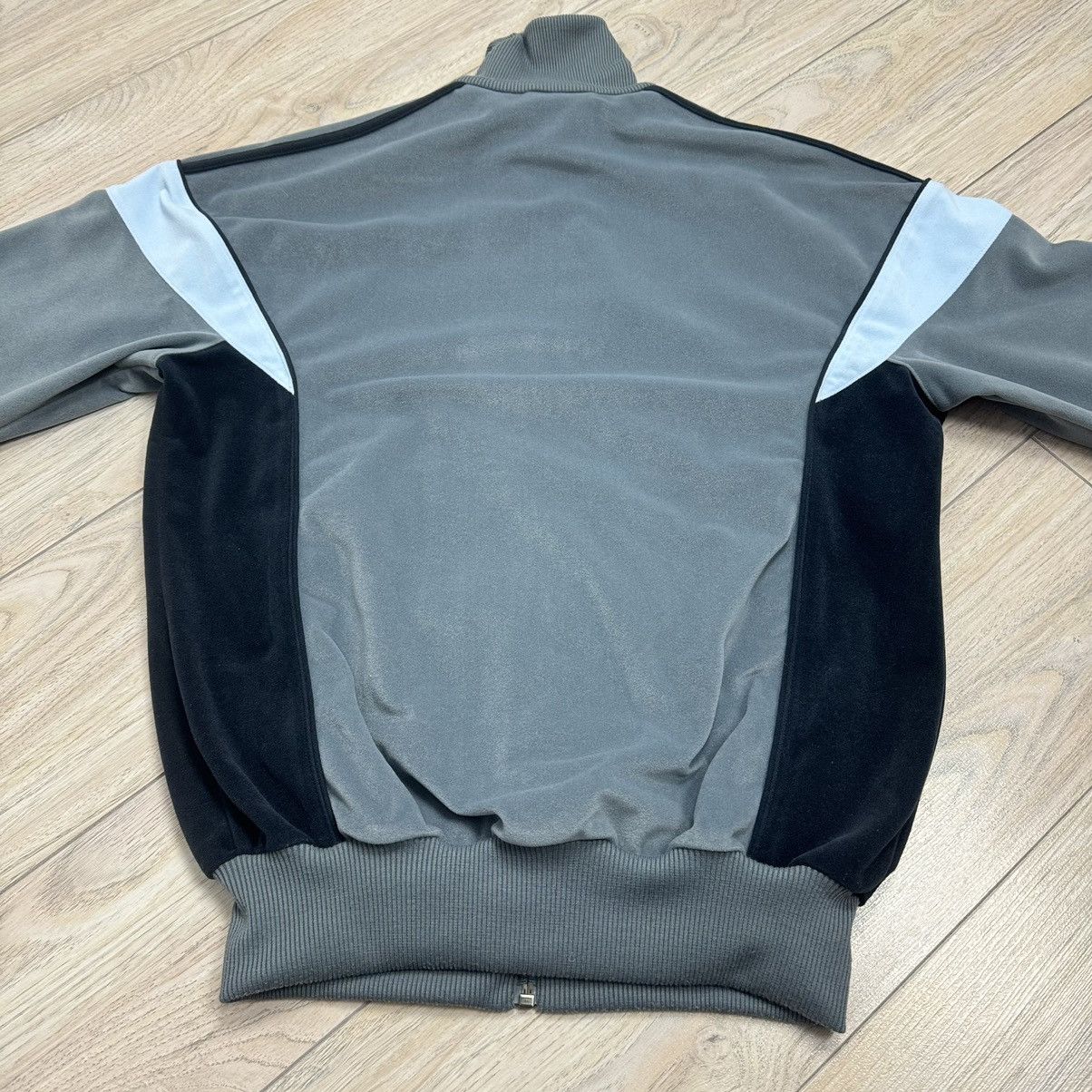 Adidas Vintage Y2K Adidas Rare Velour Grey Zip Up Track Jacket Size US S / EU 44-46 / 1 - 11 Thumbnail