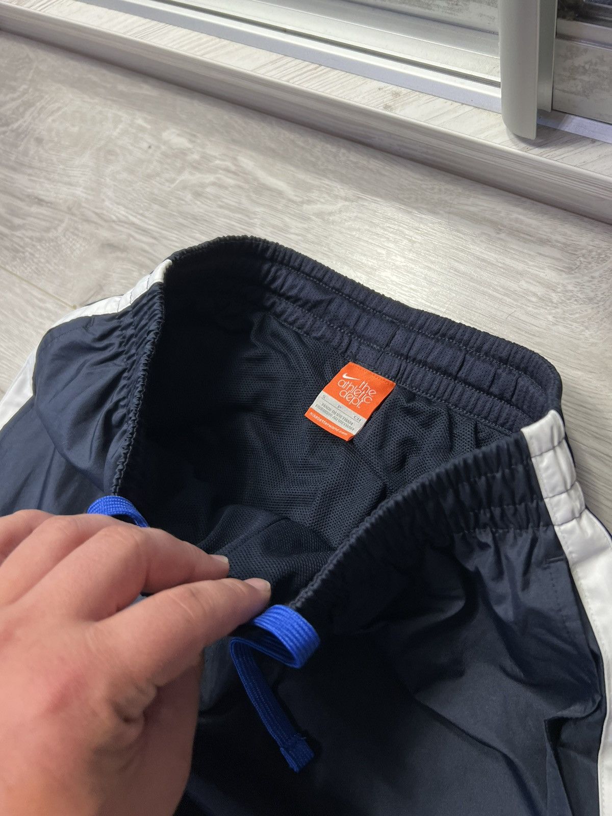 Nike Vintage Nike Nylon Track Pants Drill Joggers (Sweatpants) Size US 30 / EU 46 - 12 Thumbnail