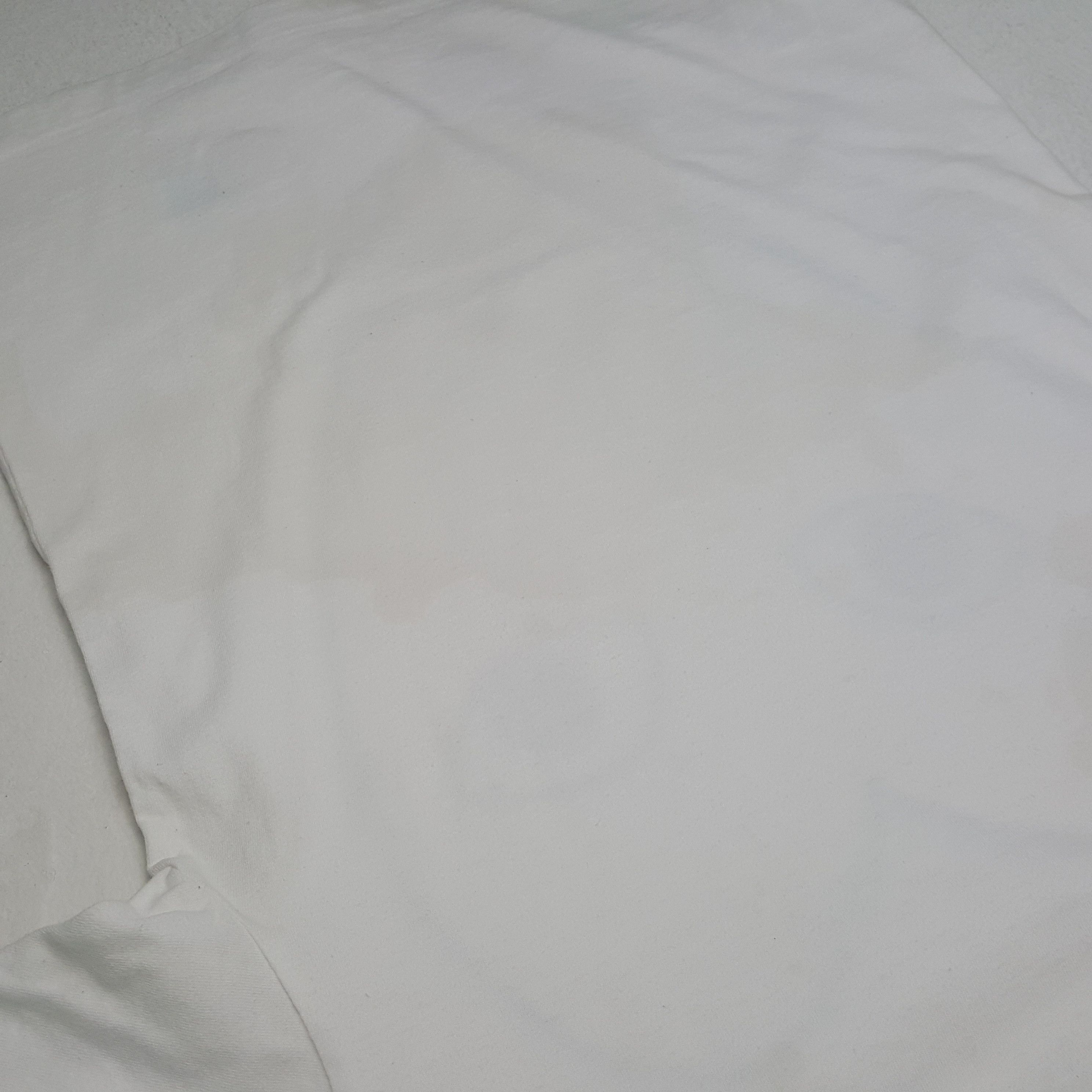 Comme des Garcons Vintage Comme Des Garçons Play Japan Brand T-shirt RR15 Size US S / EU 44-46 / 1 - 9 Thumbnail