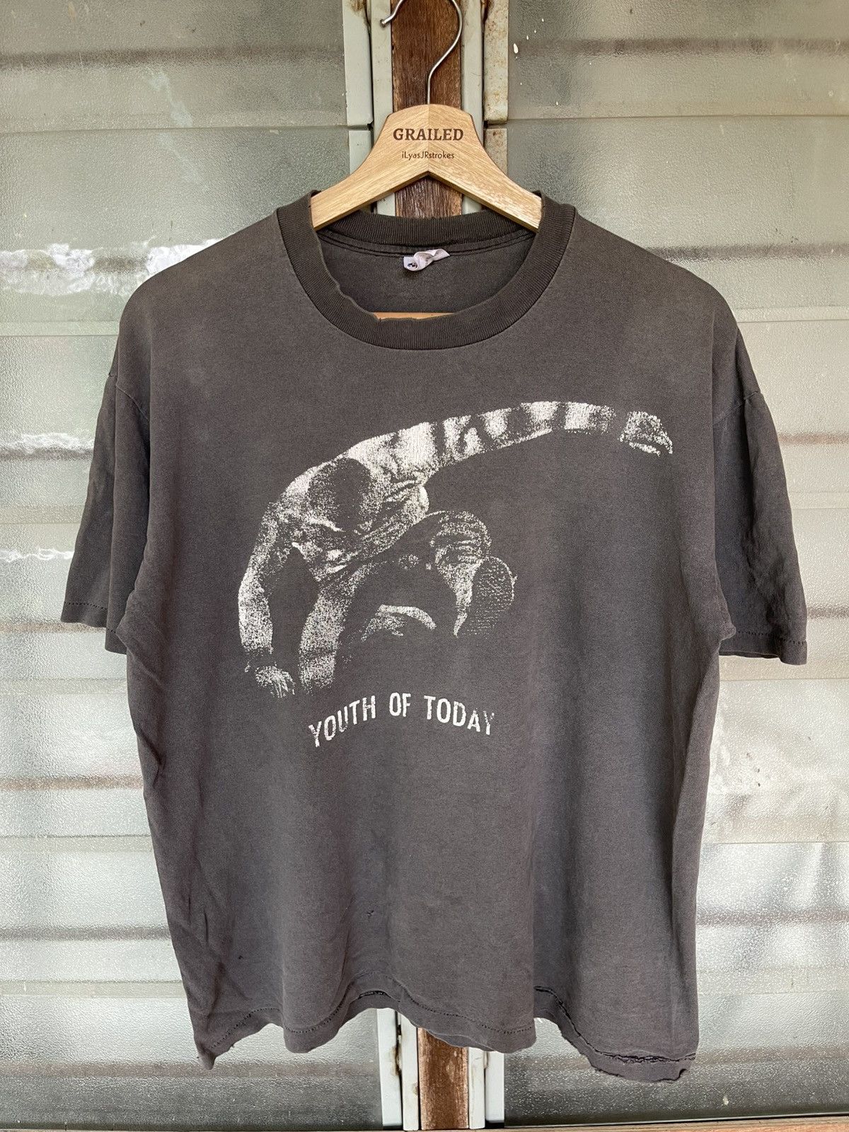 Band Tees Vintage 80's Hardcore Punk Youth Of Today Sun Faded Tee Size US L / EU 52-54 / 3 - 2 Thumbnail