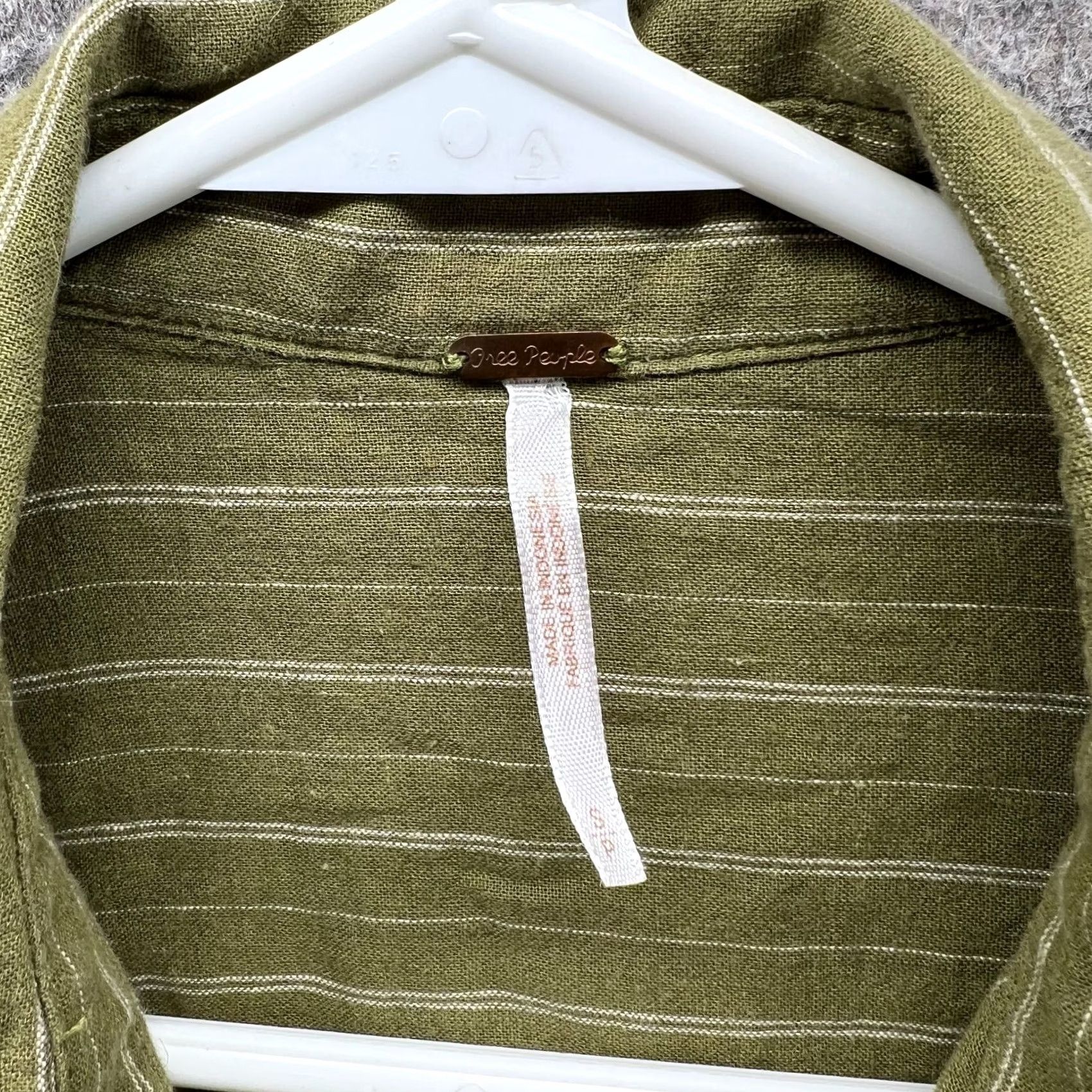 Free People VINTAGE Free People Shirt Women Small Green Striped Linen Blend Drawstring Top Soft Size S / US 4 / IT 40 - 7 Thumbnail