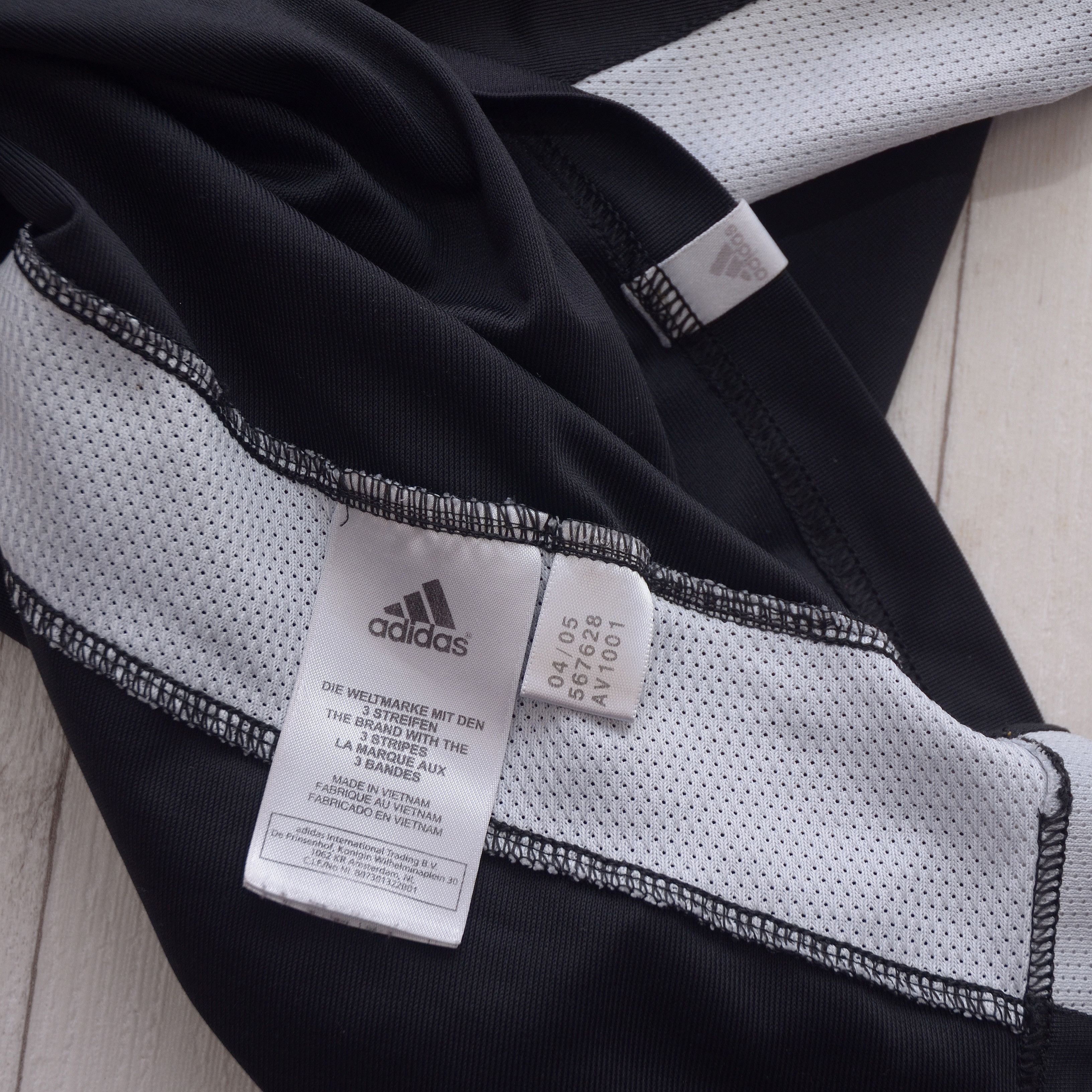 Adidas × Vintage Vintage Adidas Climacool Mens Black T-Shirt Central Logo s S Size US S / EU 44-46 / 1 - 10 Thumbnail