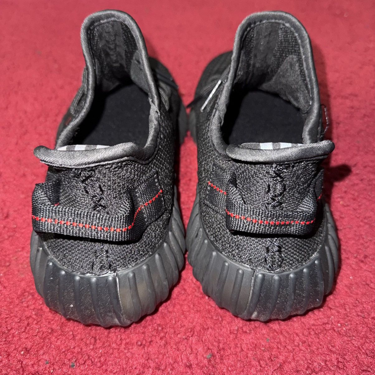 Yeezy Yeezy 350 V2 BRED Size US 7 / EU 40 - 7 Thumbnail