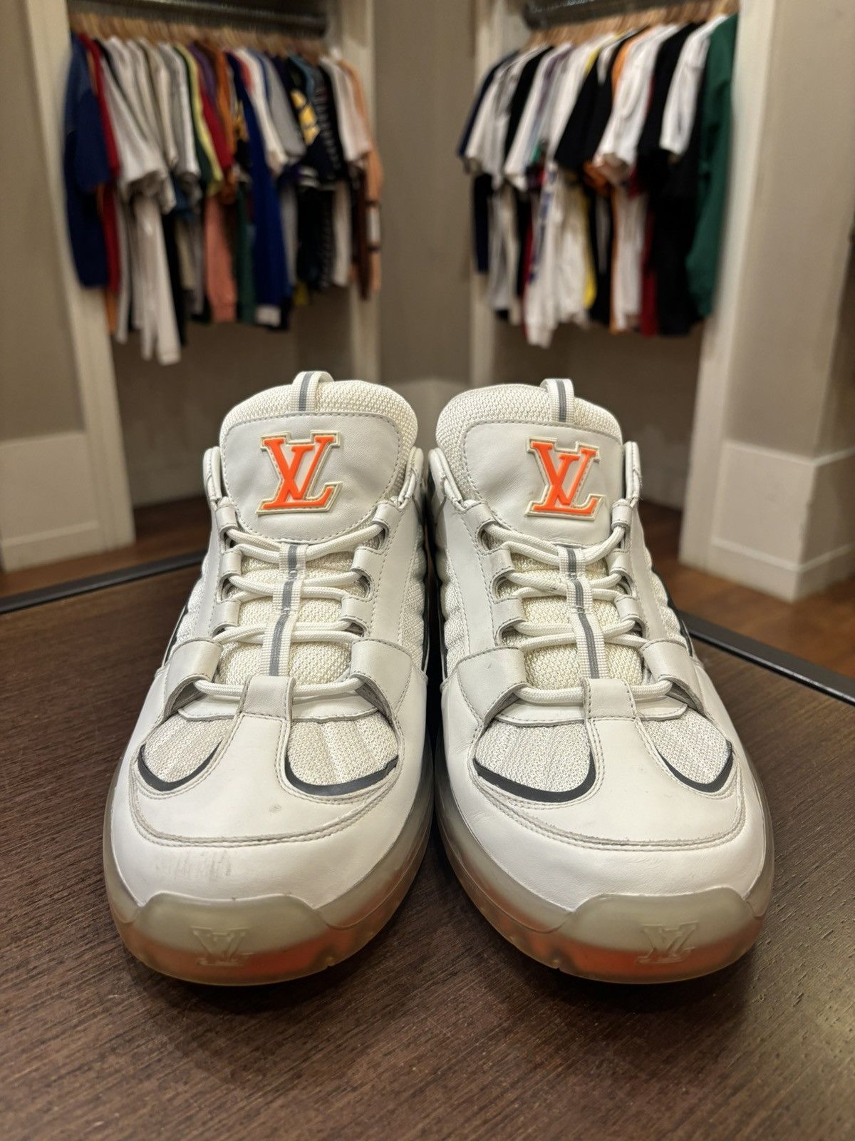 Louis Vuitton Louis Vuitton x Lucien Clark A View Sneaker White Size US 9 / EU 42 - 5 Thumbnail