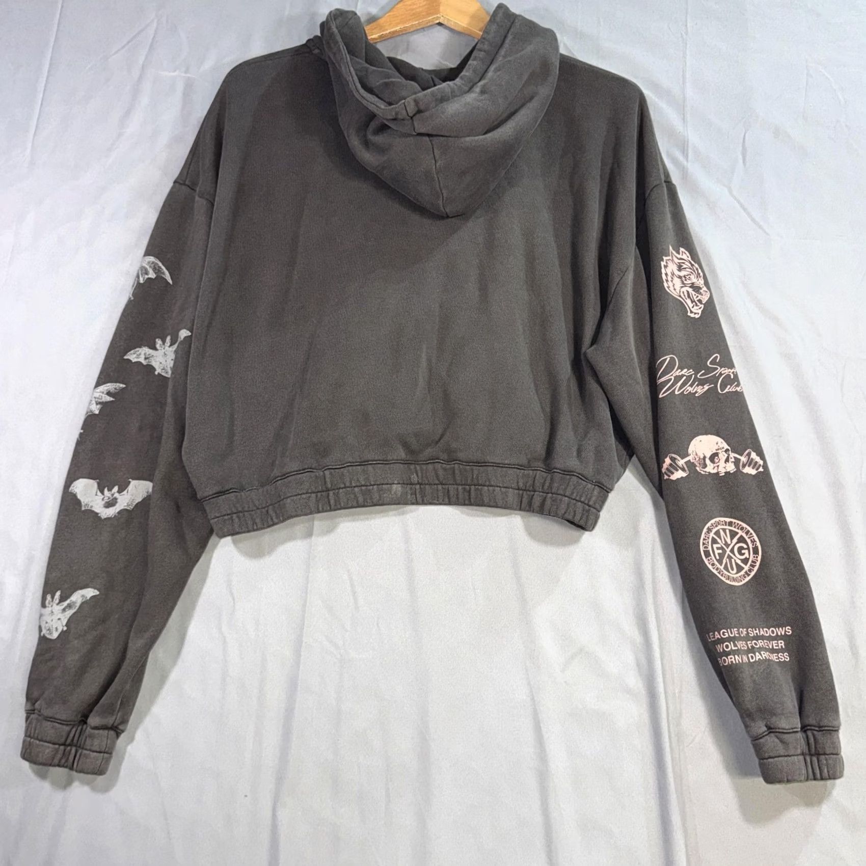 Darc Sport Dare Sport Batman Hoodie Womens Medium Wolves Club 284 of 1000 Graphic Print Full Zip Hooded Pockets Casual Gothic Halloween Comics Size M / US 6-8 / IT 42-44 - 2 Thumbnail