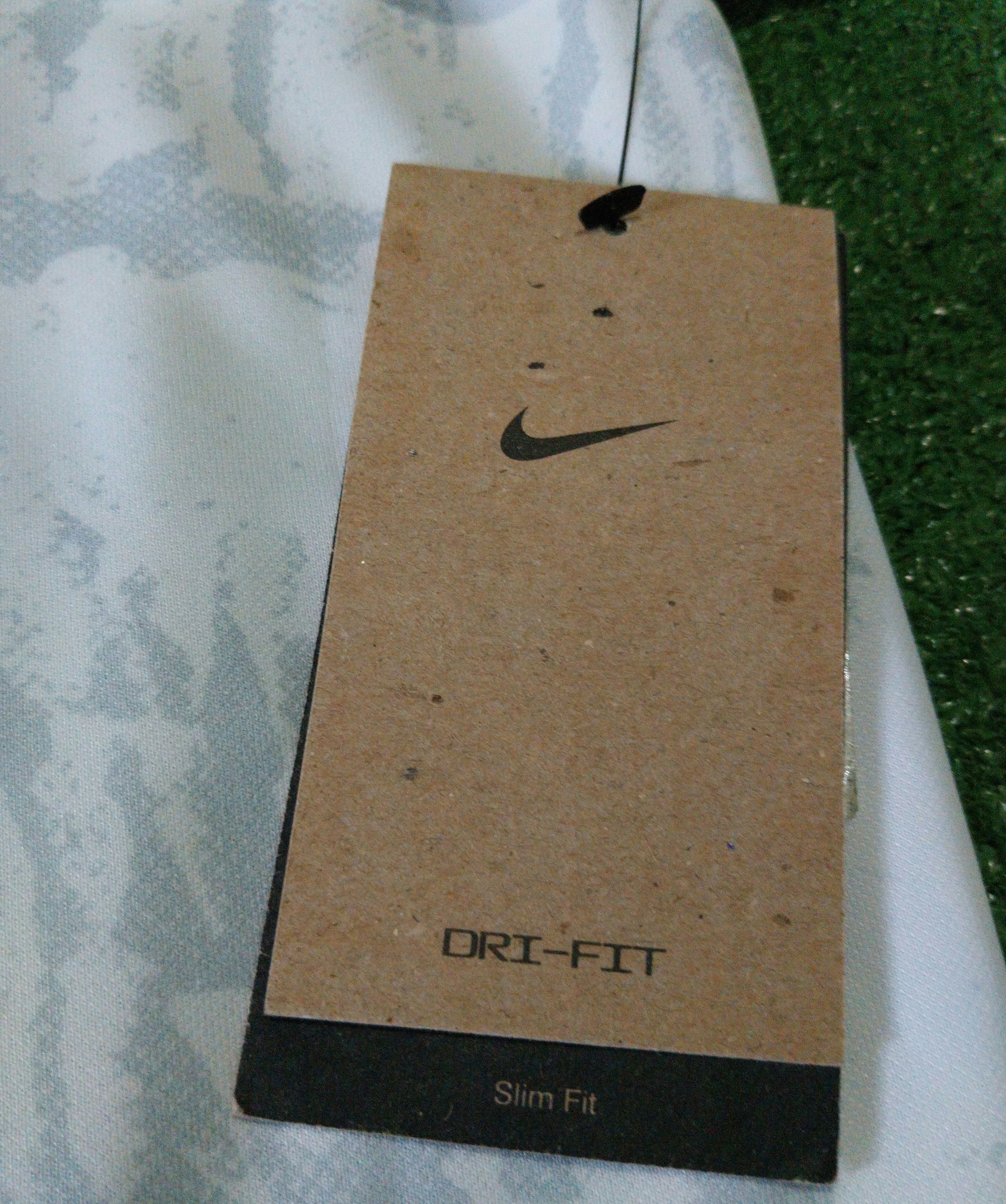 Nike Al Nassr away 2022/2023 cristiano ronaldo jersey football Size US L / EU 52-54 / 3 - 8 Thumbnail