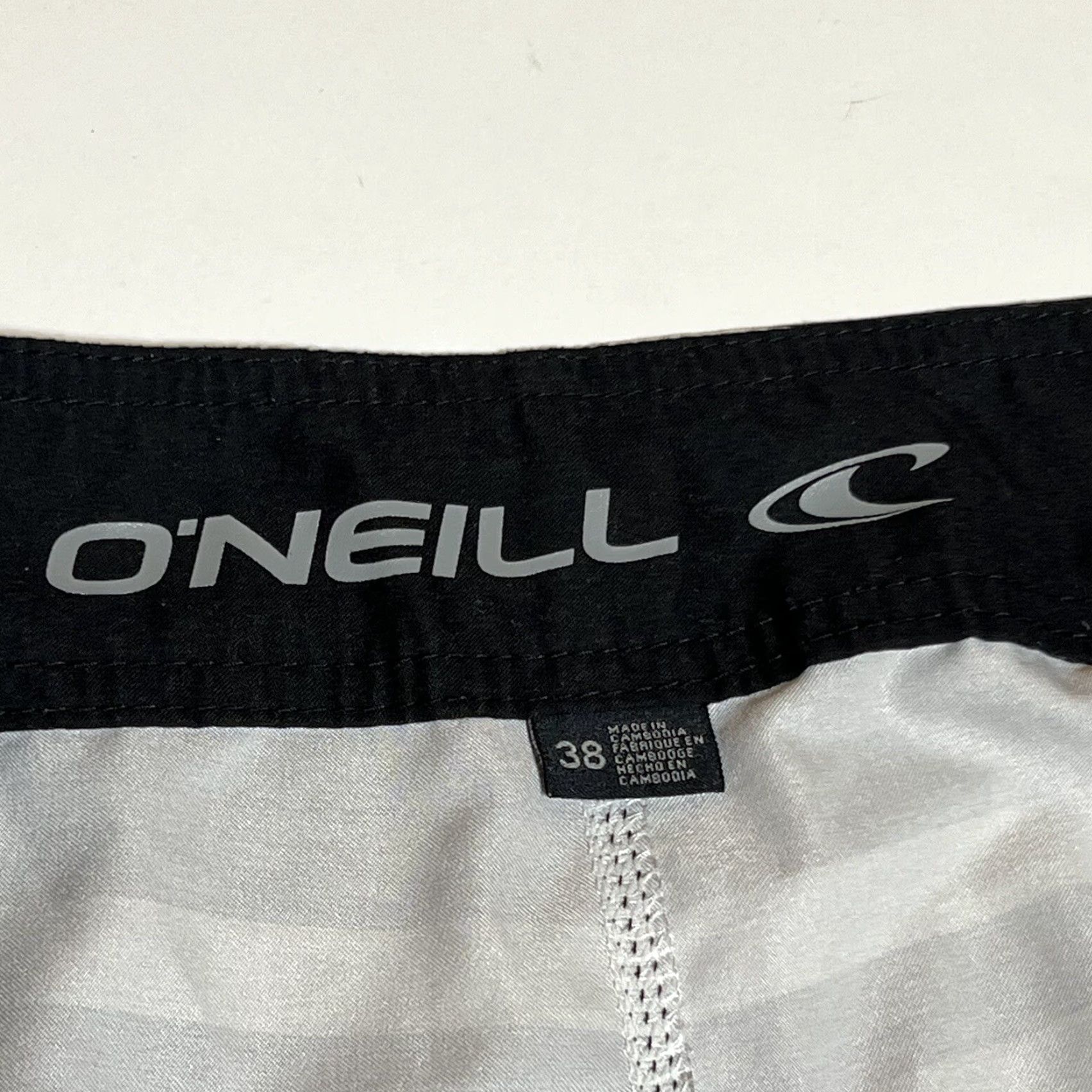 O'Neill O'Neill Board Shorts Men's Size 38 Gray White Striped Cargo Pocket Swim Unlined Polyester Blend Microfiber 90s Lifeguard Beach Athletic Size US 38 / EU 54 - 6 Thumbnail