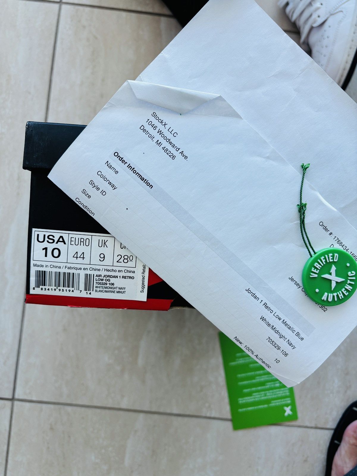 Jordan Brand × Nike NIKE JORDAN 1 LOW OG Size US 10 / EU 43 - 4 Thumbnail