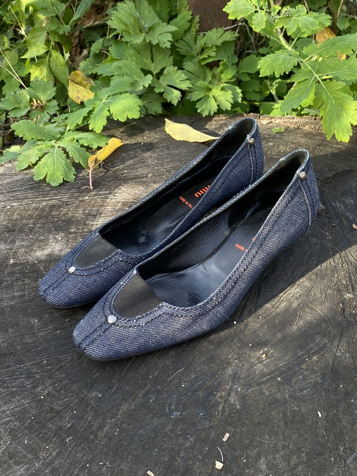 Miu Miu Vintage Miu Miu Denim Low Heel Shoe Size US 5 / IT 35 - 19 Thumbnail