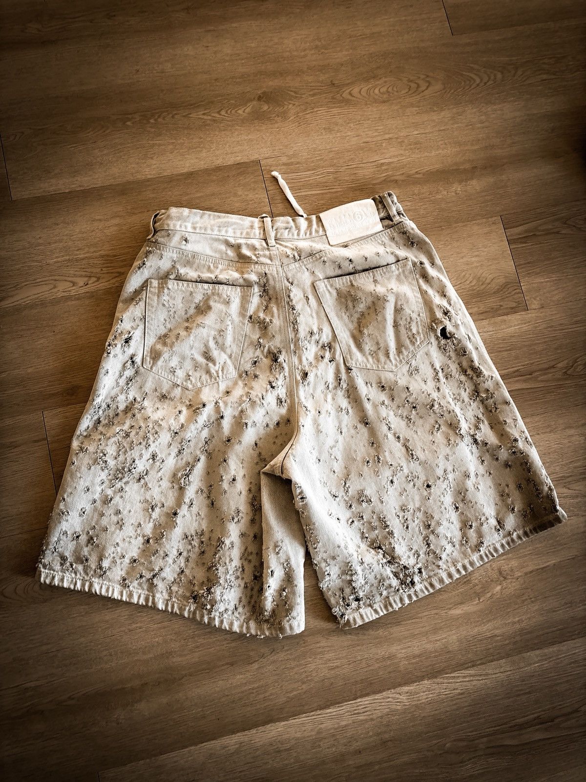 MM6 MM6 Maison Margiela Destroyed Denim Shorts SS23 Size US 32 / EU 48 - 3 Thumbnail