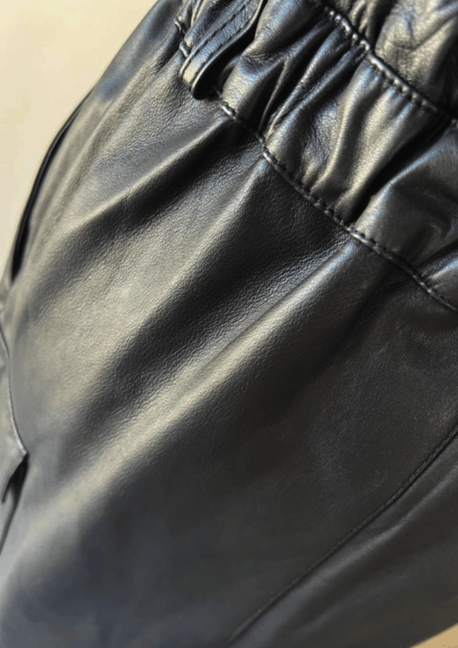 Altea Jupe en cuir noir Alter Ego – neuve avec étiquettes Size 26" / US 2 / IT 38 - 3 Thumbnail